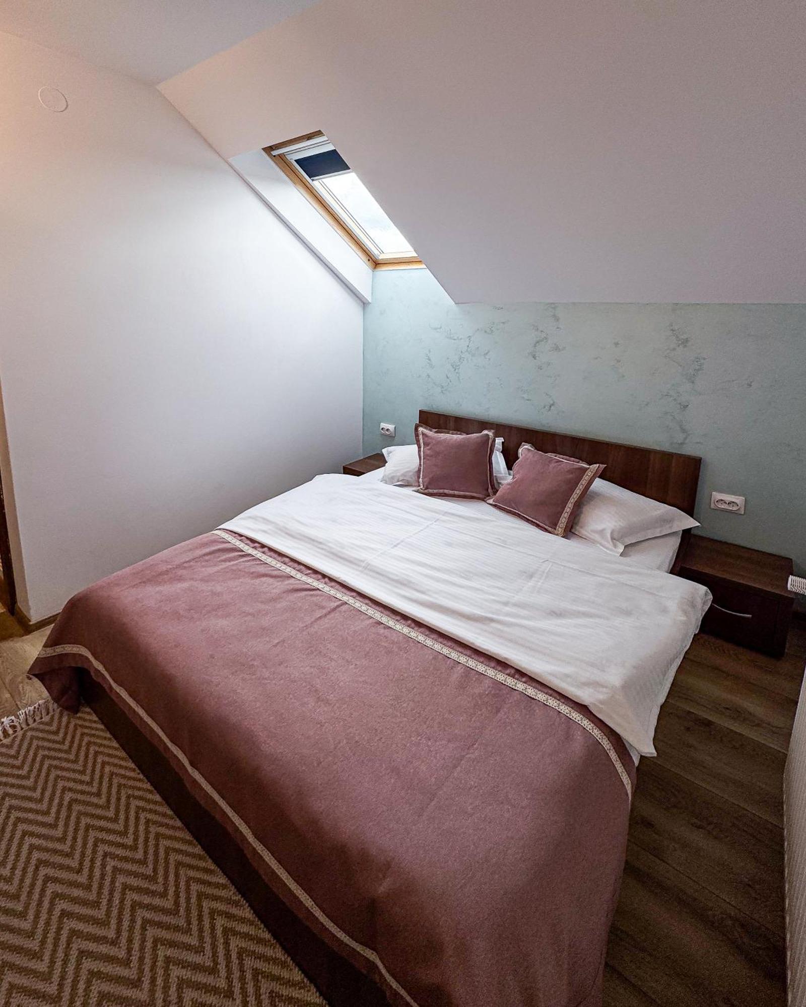 La Coltul Castelului Bran Boutique Hotel Exterior photo